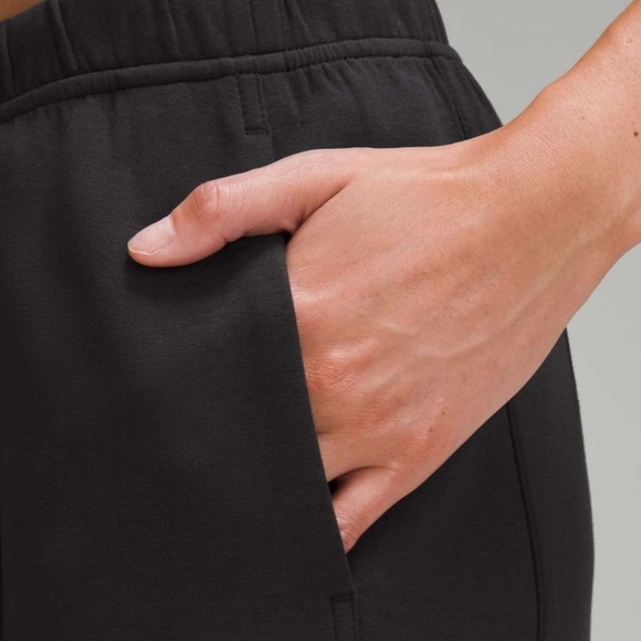 Lululemon Black Cotton-Blend Cargo Pants size 8 - Picture 5 of 5